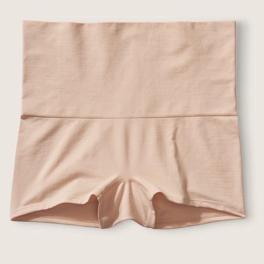 PINK
SEAMLESS SHAPE SHORTIE